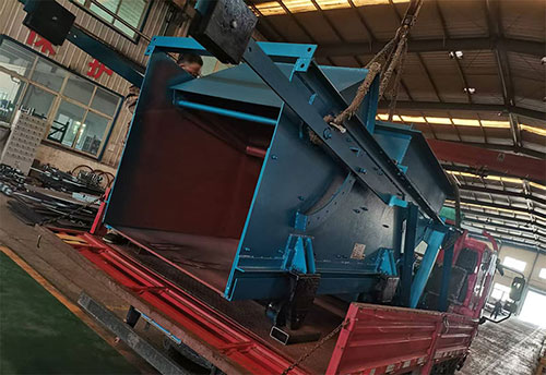 山东矿安机电有限公司往复式给煤机顺利装车发货 助力客户高效生产